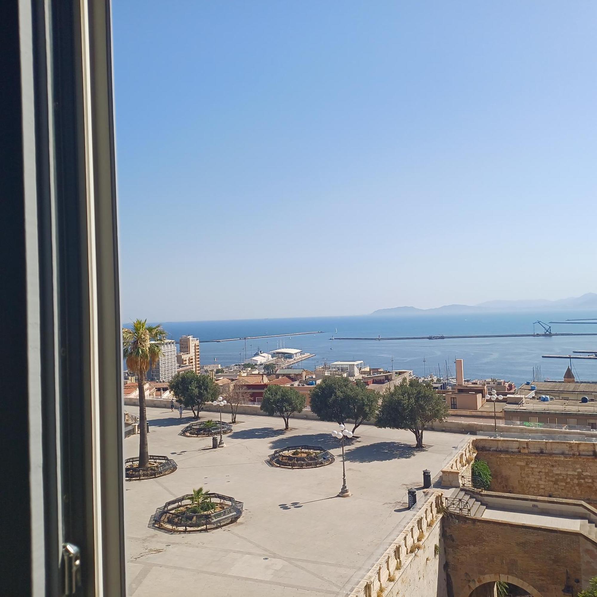 فندق Palazzo Boyl 1840 كالياري المظهر الخارجي الصورة