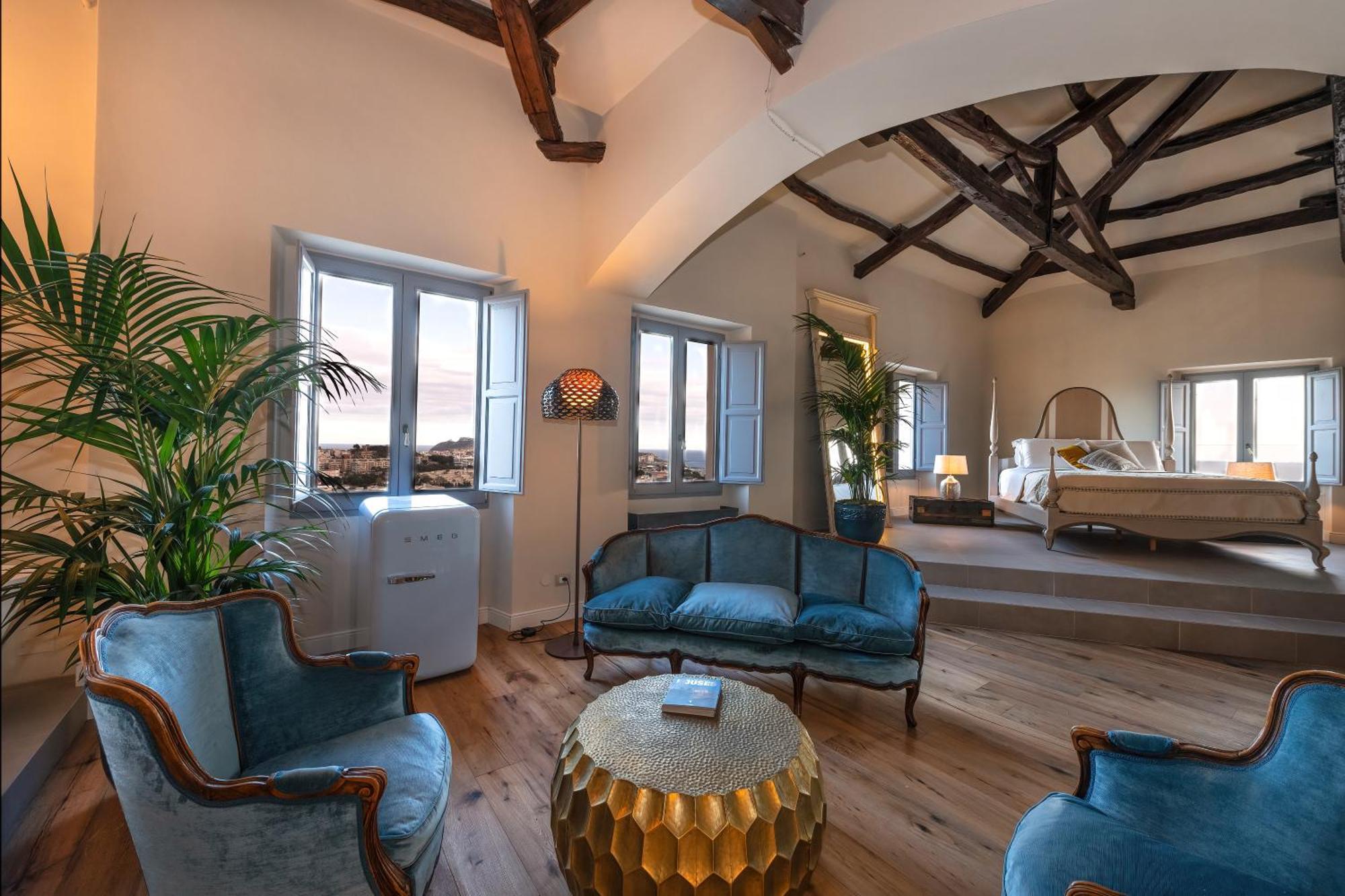 فندق Palazzo Boyl 1840 كالياري المظهر الخارجي الصورة
